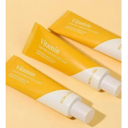 Крем для век с витаминами Bergamo Vitamin Essential Intensive Eye Cream